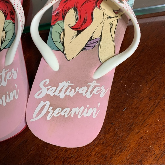 Girl’s Roxy X Disney Little Mermaid Ariel Flip Flop Sandals - Picture 4 of 10